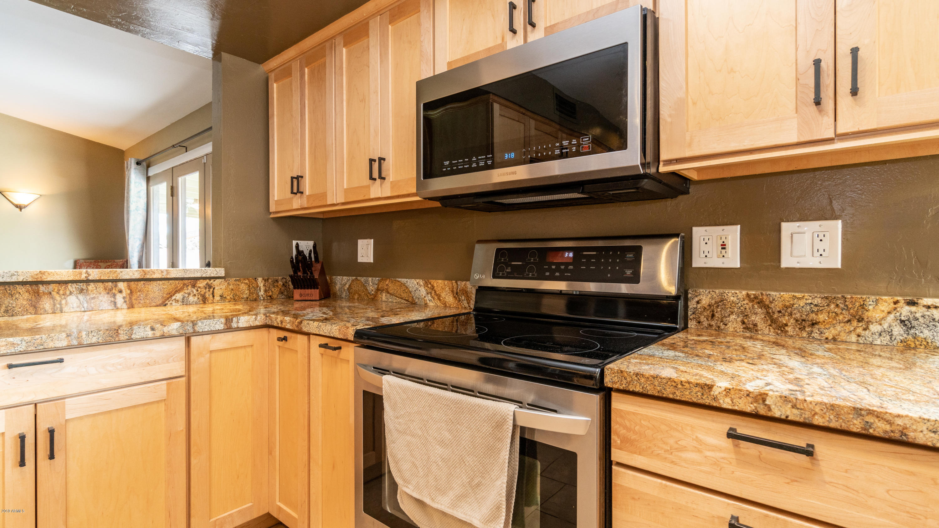 2247 East Kathleen Road Phoenix, AZ 85022 - Photo 14 of 33 2247 E. Kathleen Rd-14
