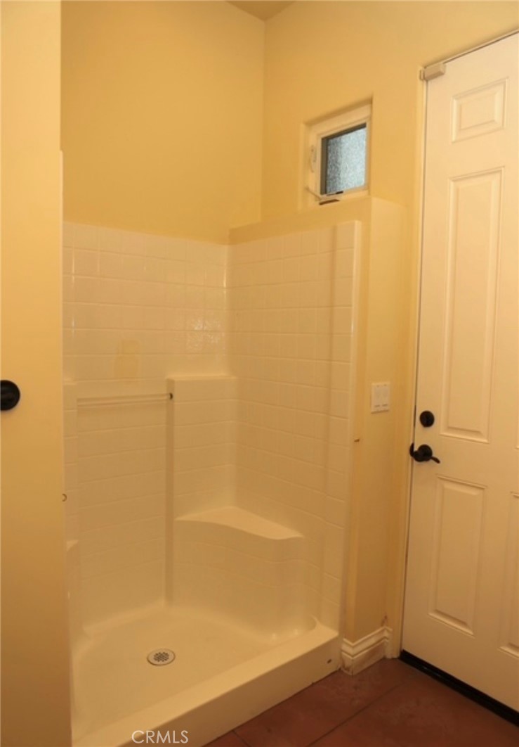 3200 San Fernando Road Atascadero, CA 93422 - Photo 11 of 45 shower in bathroom -side door goes to courtyard