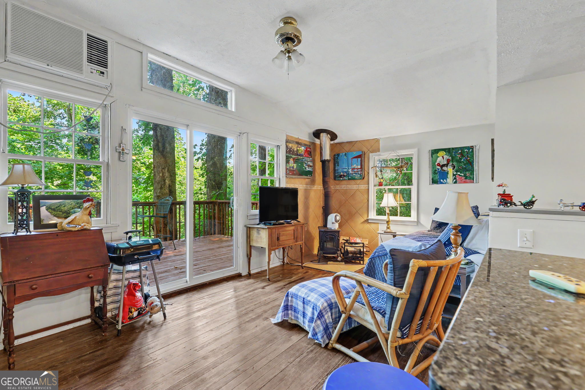 4273 Yonah Dam Road Toccoa, GA 30577 - Photo 14 of 48 Gallery Image 14