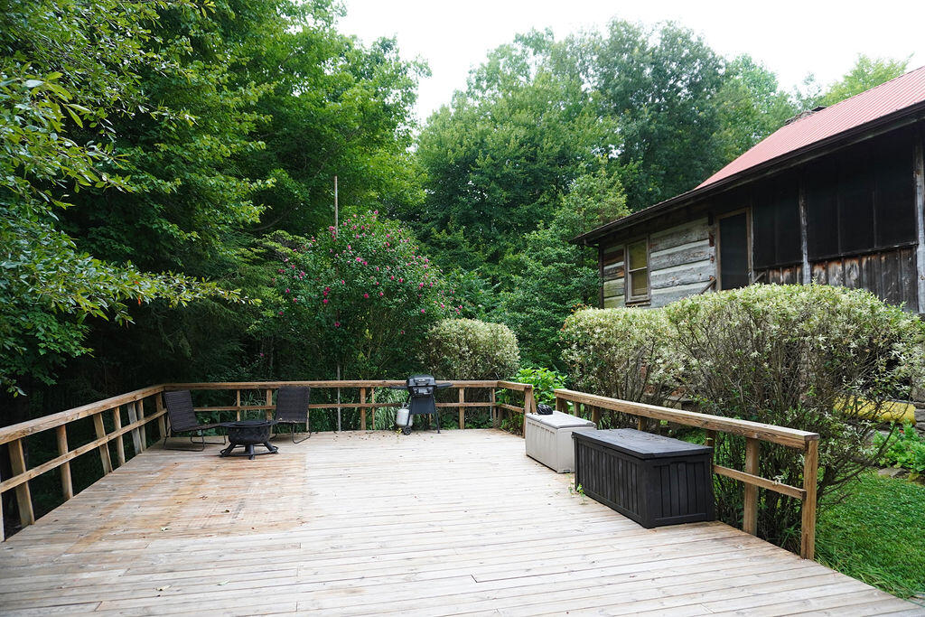 300 East City Dam Road Corbin, KY 40701 - Photo 27 of 95 CabinOutside19