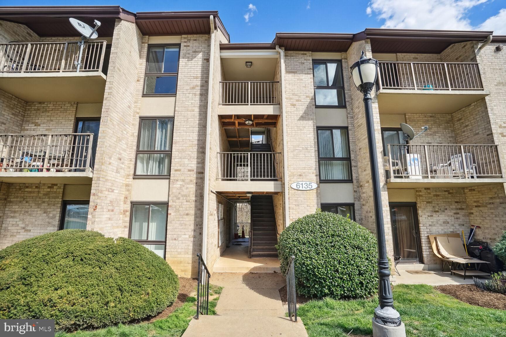 6135 Edsall Road, Unit O Alexandria, VA 22304 - Photo 1 of 27 WELCOME HOME