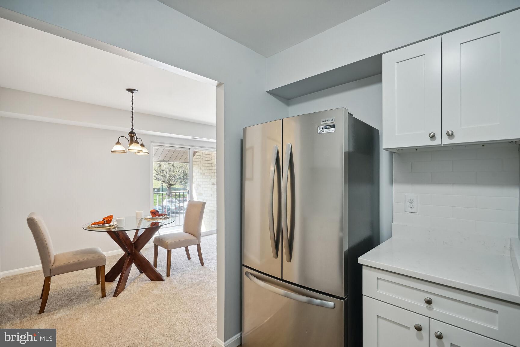 6135 Edsall Road, Unit O Alexandria, VA 22304 - Photo 12 of 27 STAINLESS APPLIANCES