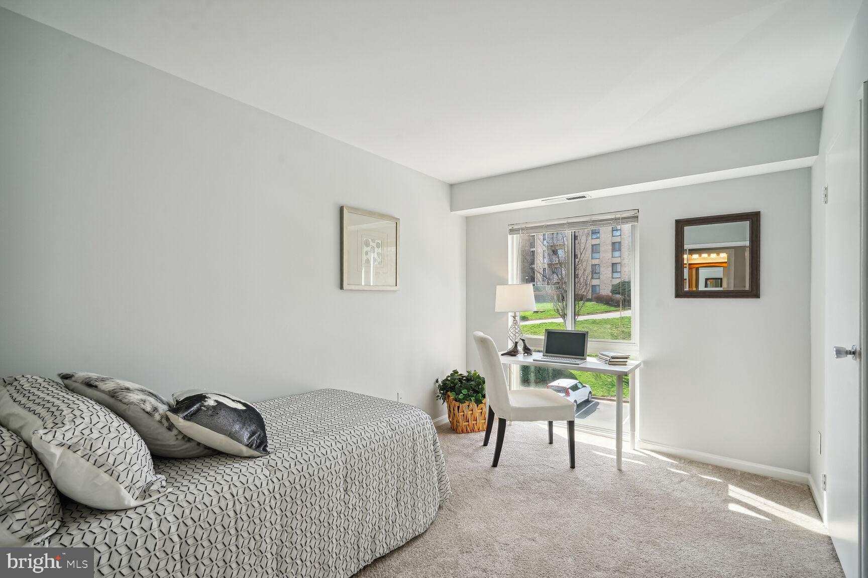 6135 Edsall Road, Unit O Alexandria, VA 22304 - Photo 21 of 27 BEDROOM #2