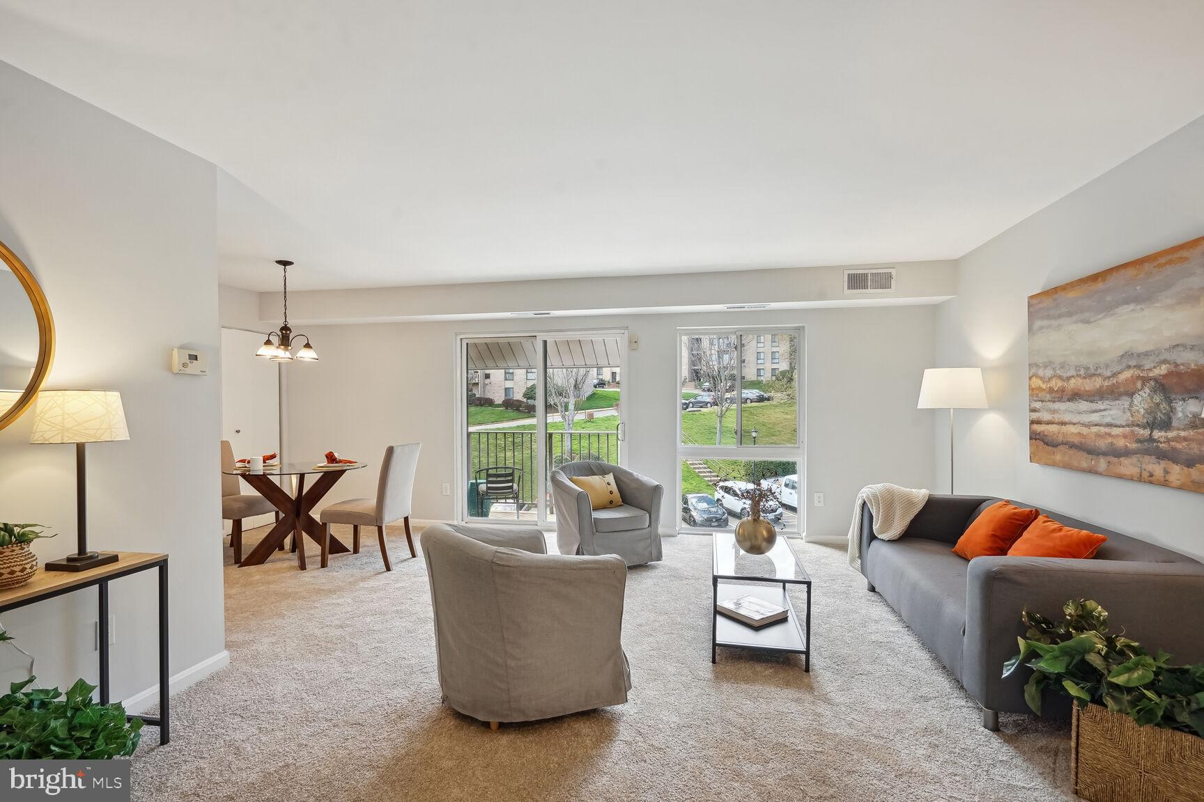 6135 Edsall Road, Unit O Alexandria, VA 22304 - Photo 3 of 27 NEW CARPET THROUGHOUT
