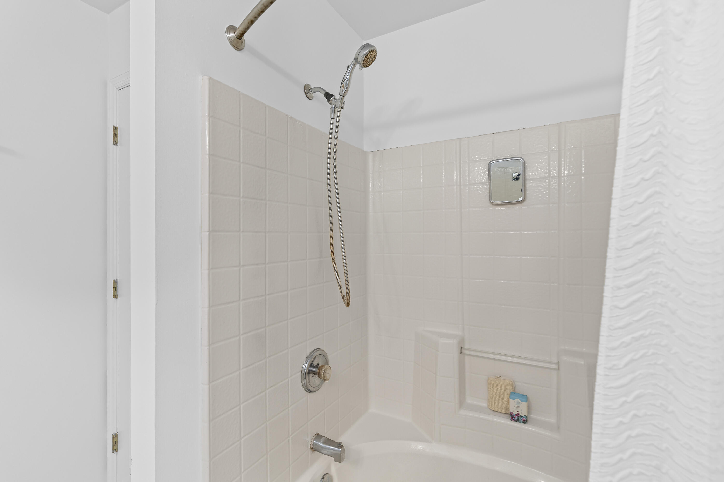 1099 Farmington Road Charleston, SC 29412 - Photo 26 of 39 Bedroom 2