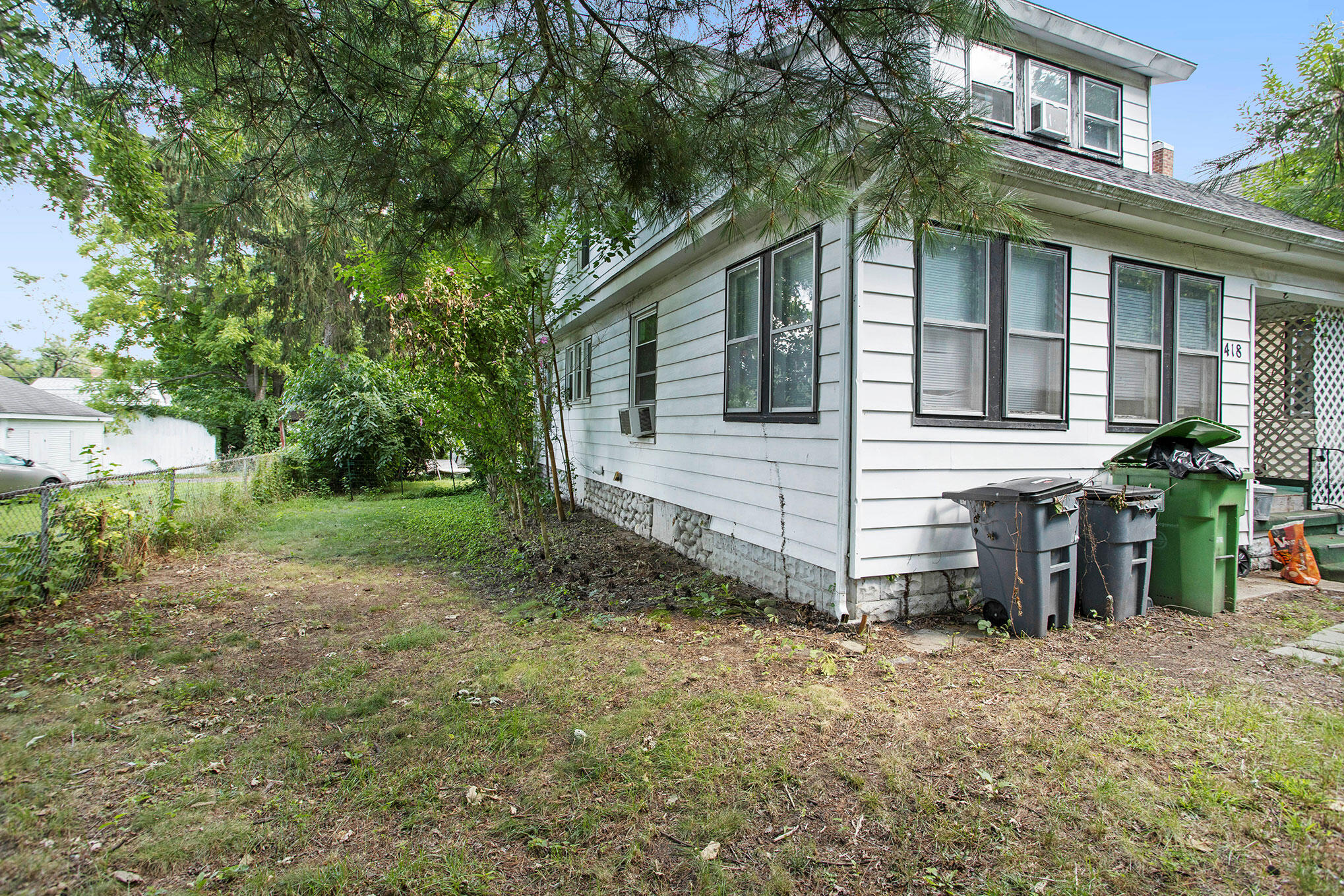 418 22nd Street North Springfield, MI 49037 - Photo 4 of 15 DNG-4