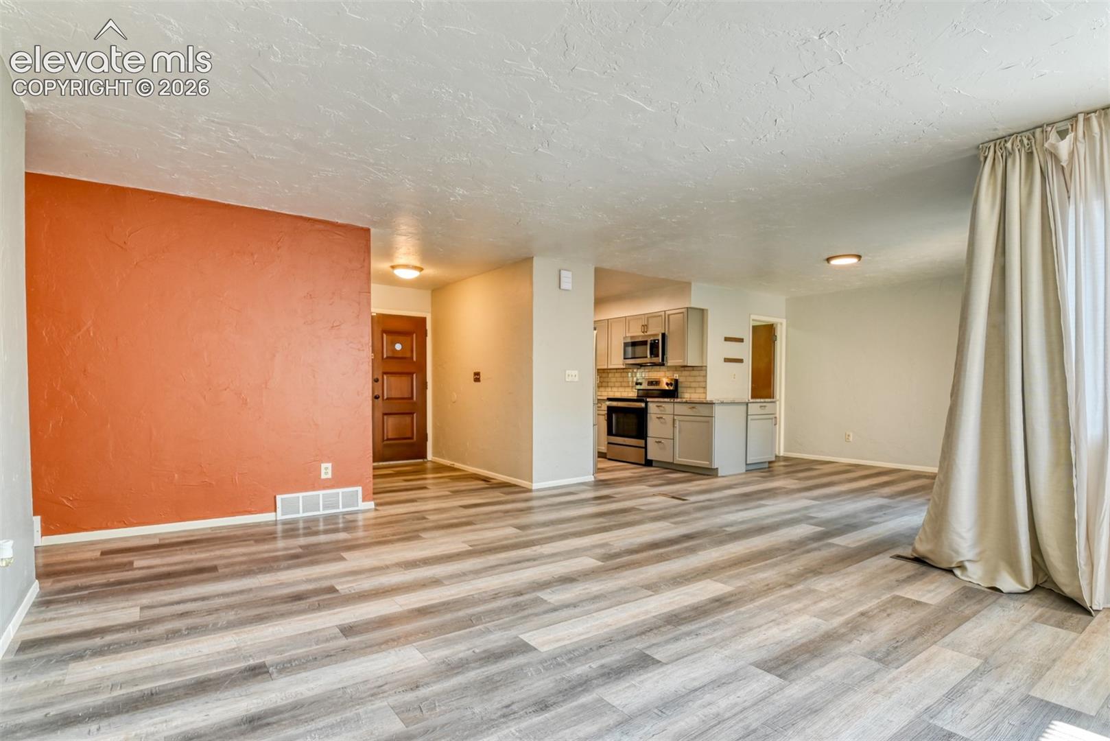 569 Red Cliff Road Colorado Springs, CO 80906 - Photo 8 of 50 Gallery Image 8