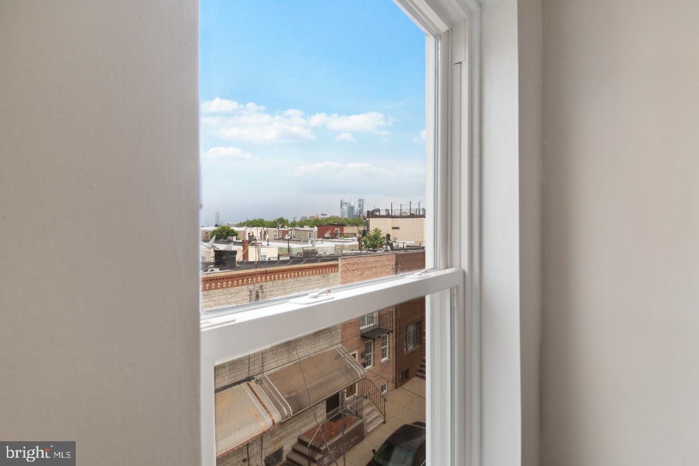 509 Reed Street Philadelphia, PA 19147 - Photo 12 of 19 Skyline view from second bedroom in unit 3