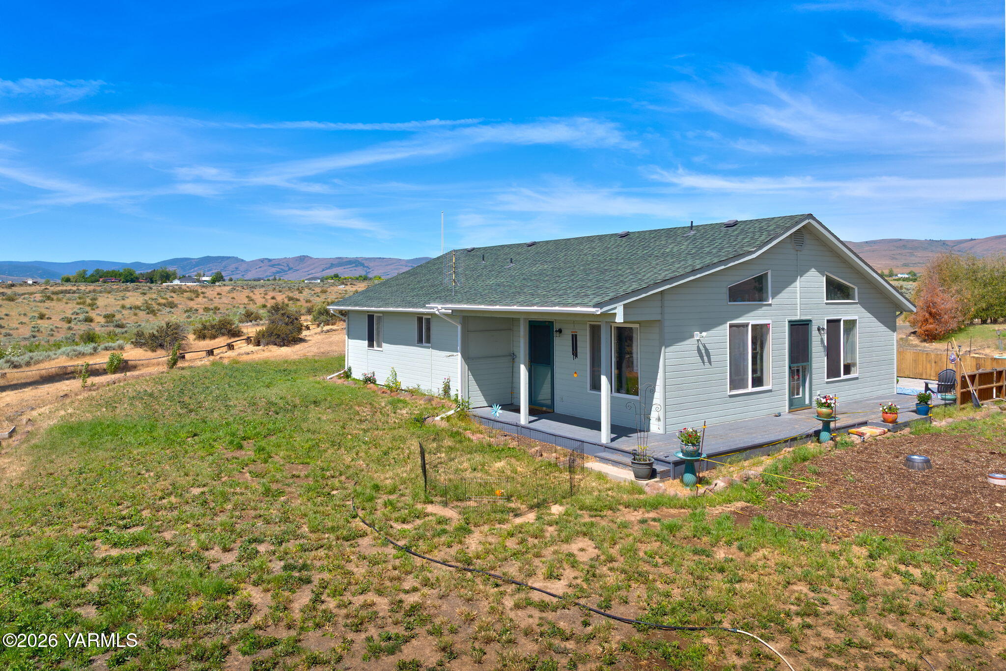 550 Red Tail Road Yakima, WA 98908 - Photo 8 of 41 550 Red Tail Rd