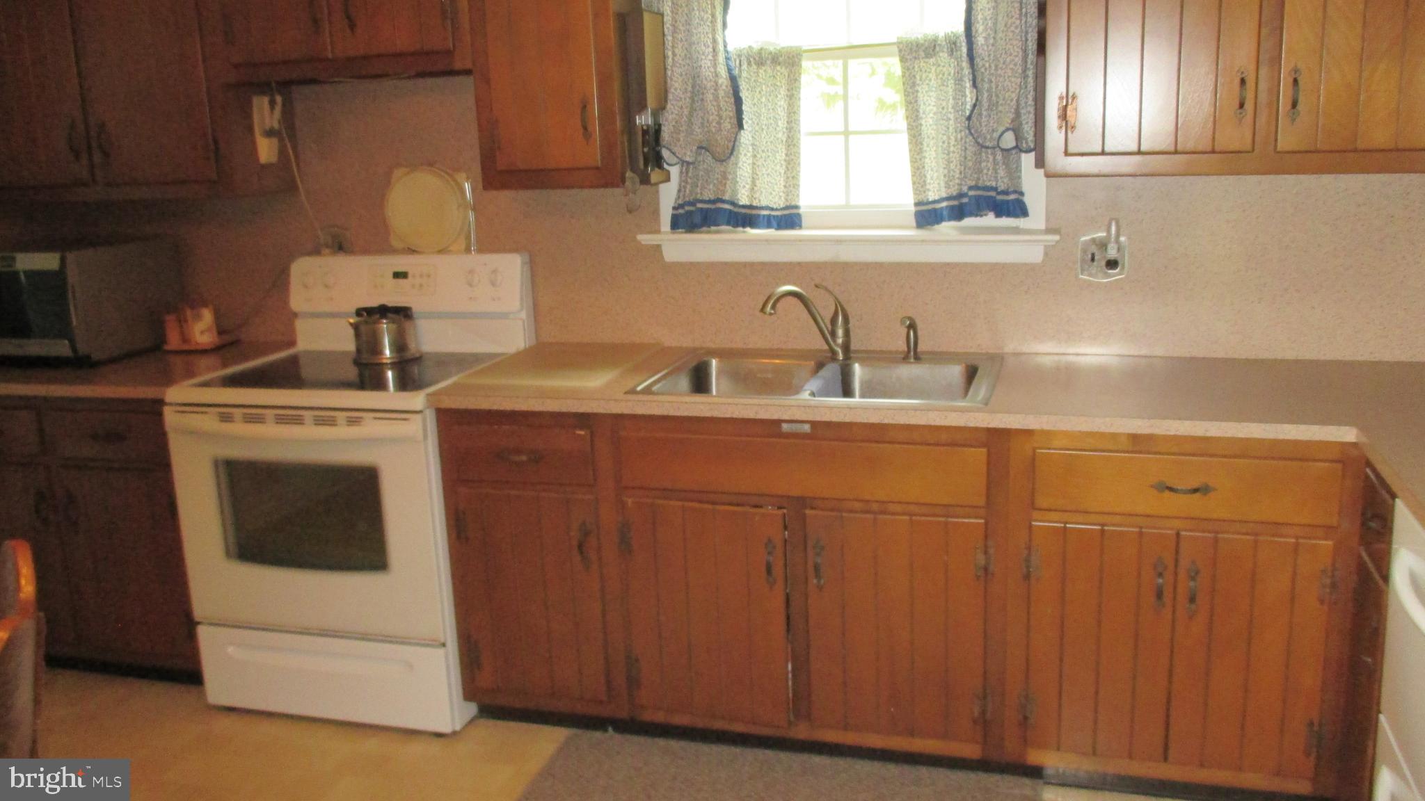 2001 School Road Hatfield, PA 19440 - Photo 7 of 23 Gallery Image 7