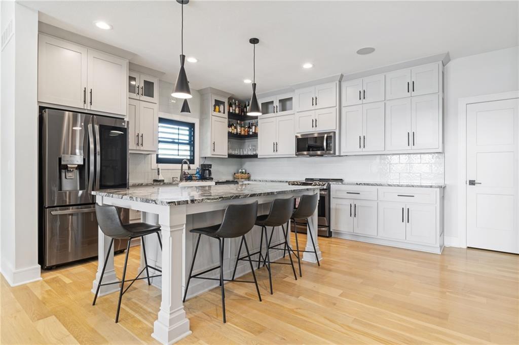 102 Angler Point Gallatin, MO 64640 - Photo 8 of 39