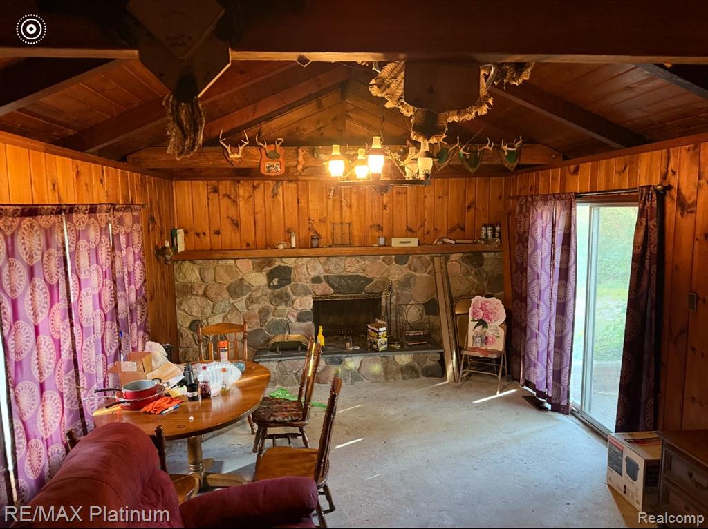 5500 Oak Grove Road Howell, MI 48855 - Photo 4 of 7