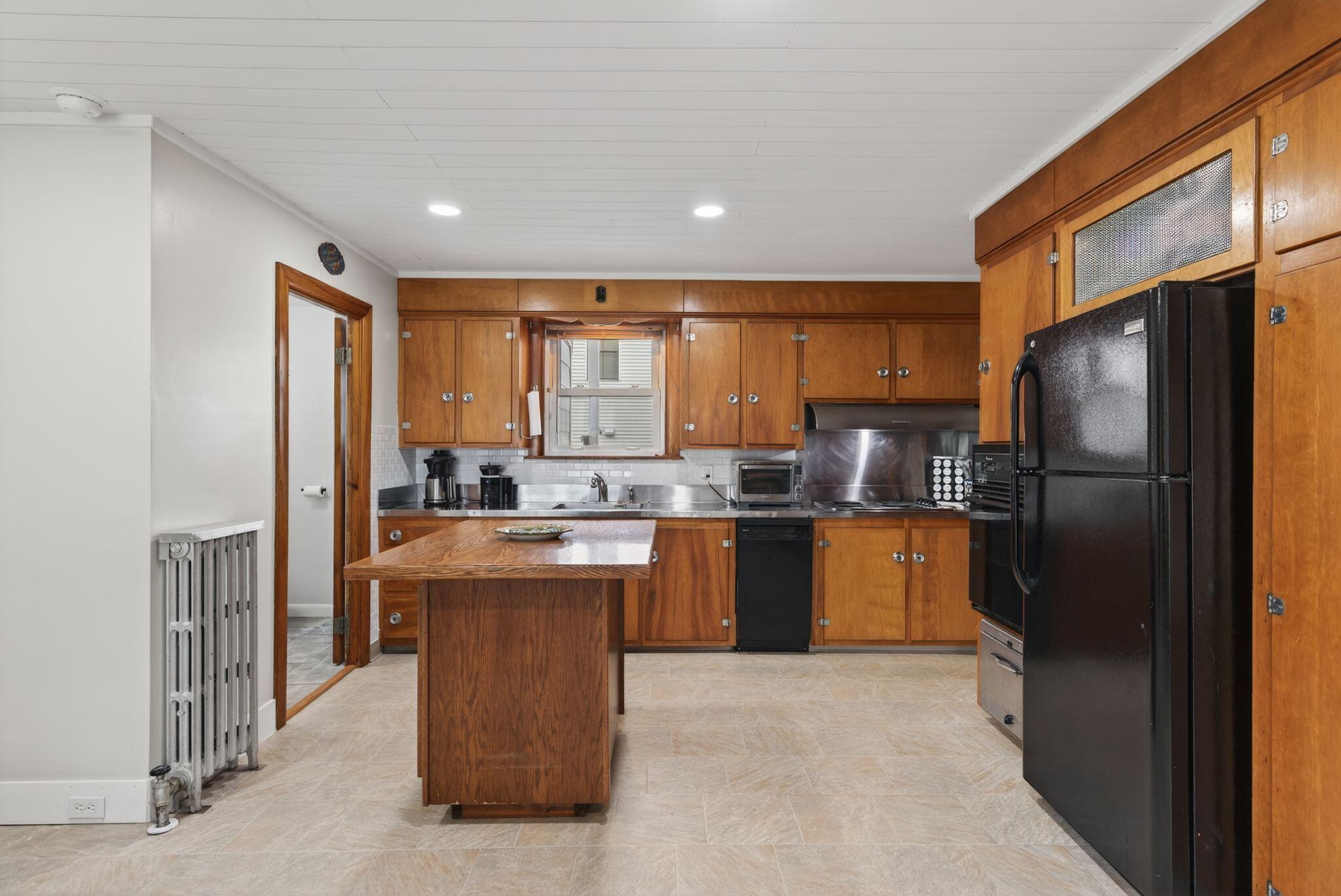 4 Highland Street Biddeford, ME 04005 - Photo 15 of 87 Unit 1