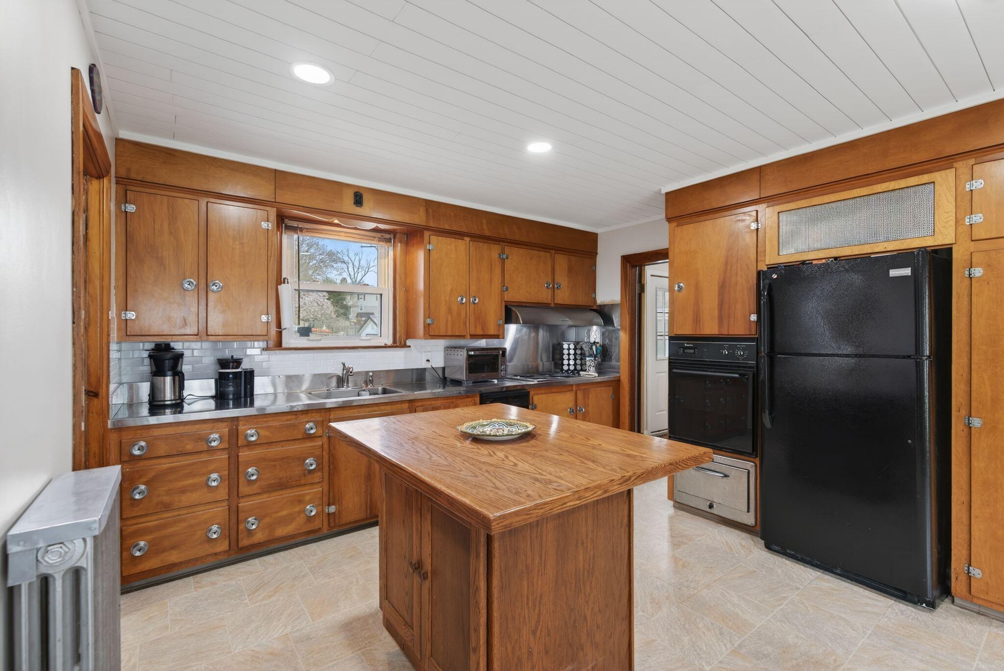 4 Highland Street Biddeford, ME 04005 - Photo 16 of 87 Unit 1