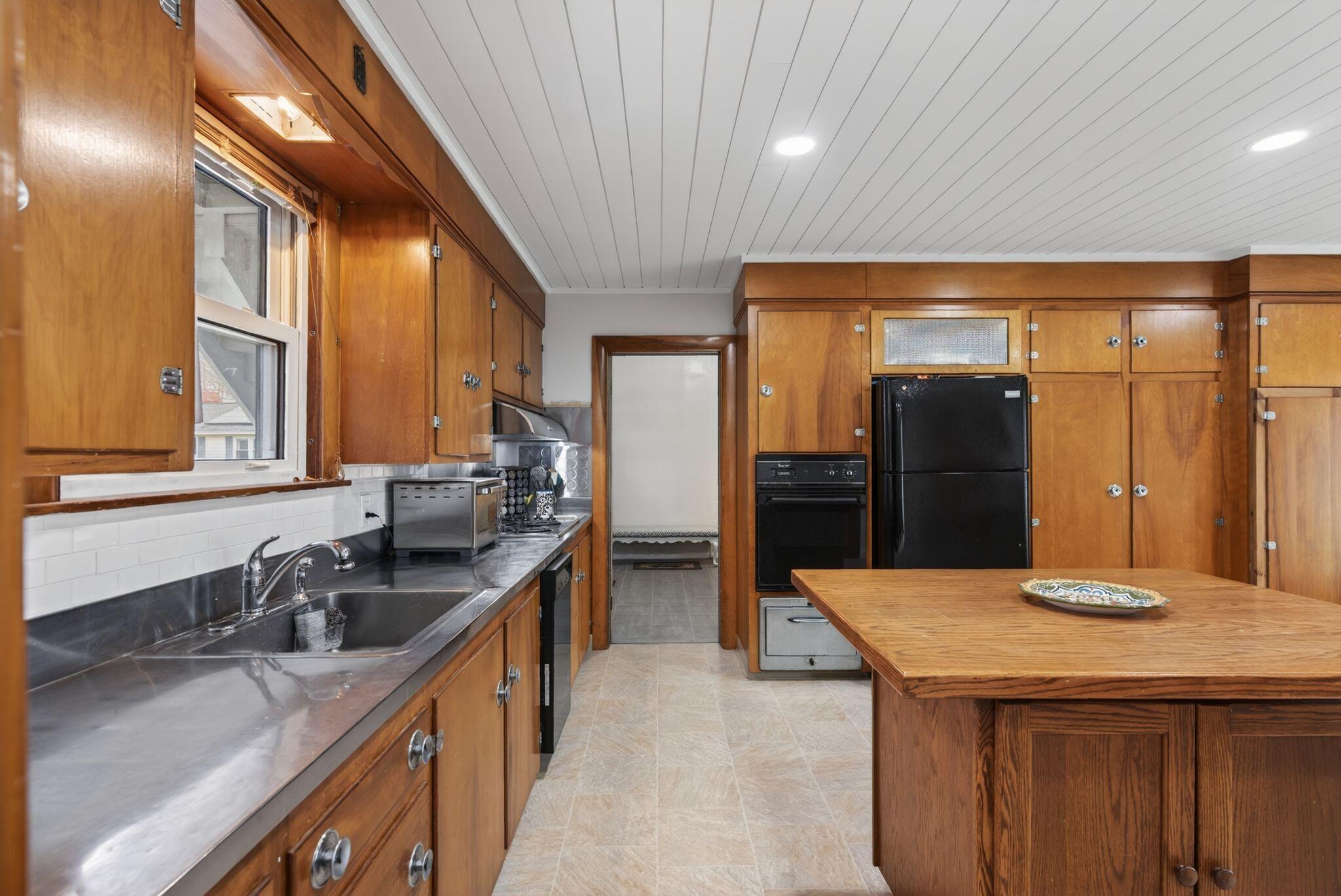 4 Highland Street Biddeford, ME 04005 - Photo 18 of 87 Unit 1