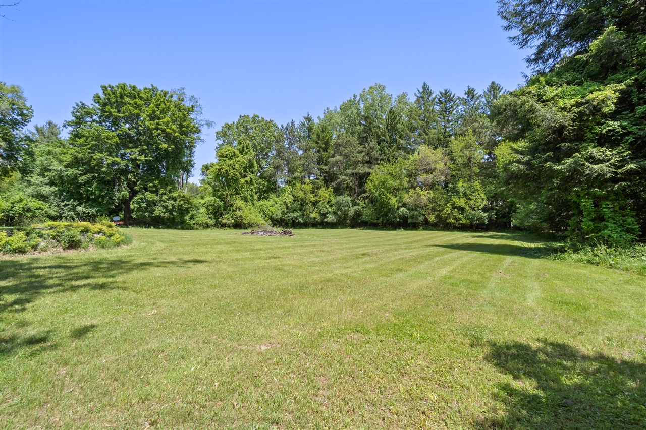 4515 South Jackson Road Jackson, MI 49203 - Photo 37 of 46
