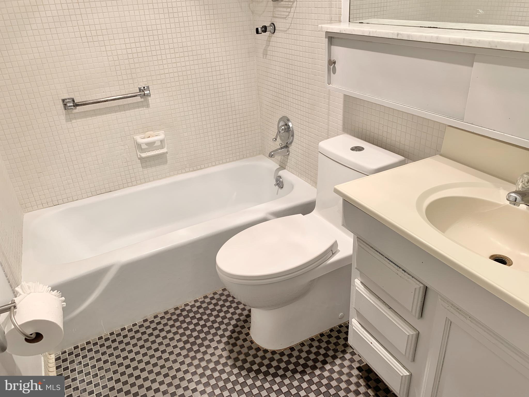 490 M Street Southwest, Unit W103 Washington, DC 20024 - Photo 17 of 28
