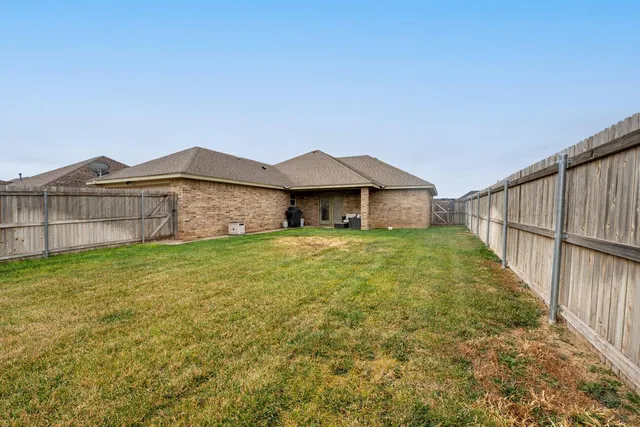 $2,300 | 8109 Knoxville Drive, Amarillo, TX 79118