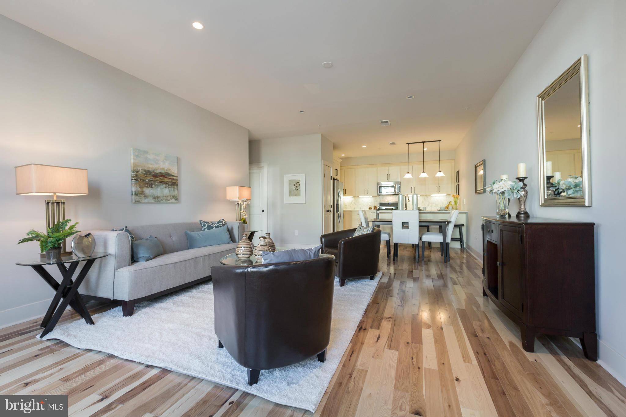 728 Park Road Northwest, Unit 2 Washington, DC 20010 - Photo 1 of 17 Living Room