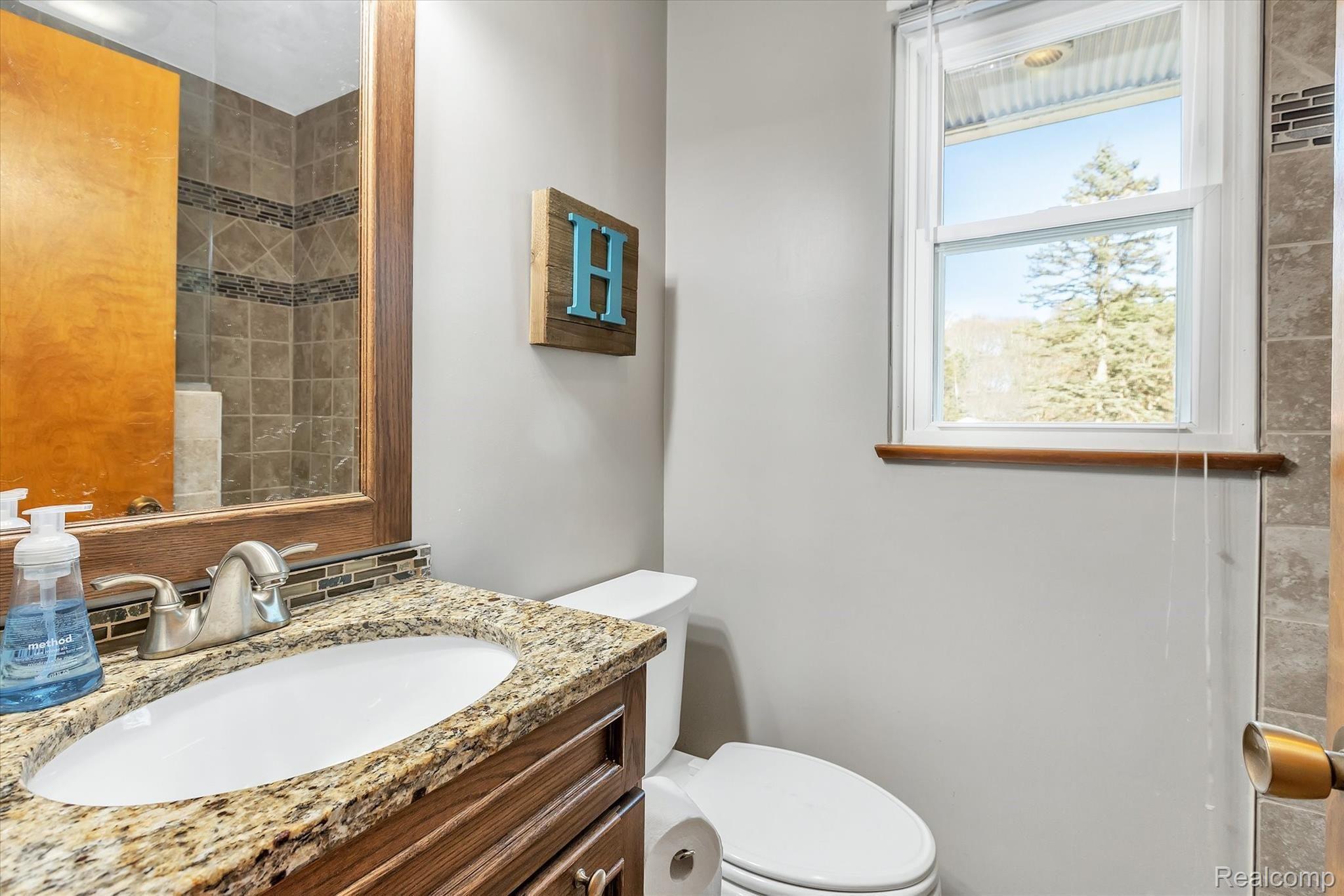 11619 Rathbun Road Birch Run, MI 48415 - Photo 40 of 90 40-11619 Rathbun Rd-windowstill-realestate-photography-40.jpg