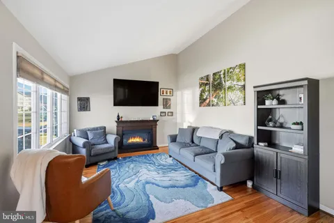 $345,000 | 13 Cornelia Drive, Bellmawr, NJ 08031