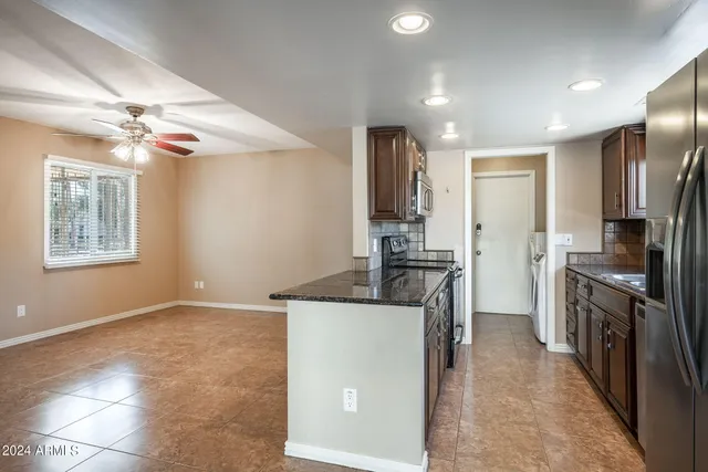 $2,800 | 6413 North 82nd Street, Scottsdale, AZ 85250