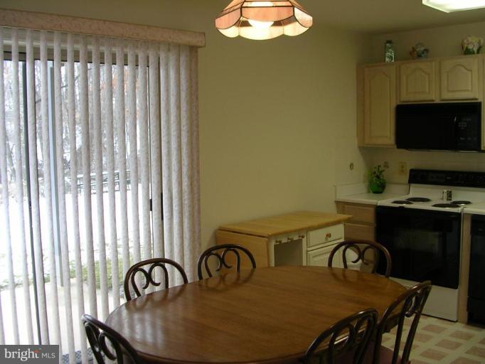 3901 Darleigh Road, Unit D Nottingham, MD 21236 - Photo 26 of 27 Kitchen #3