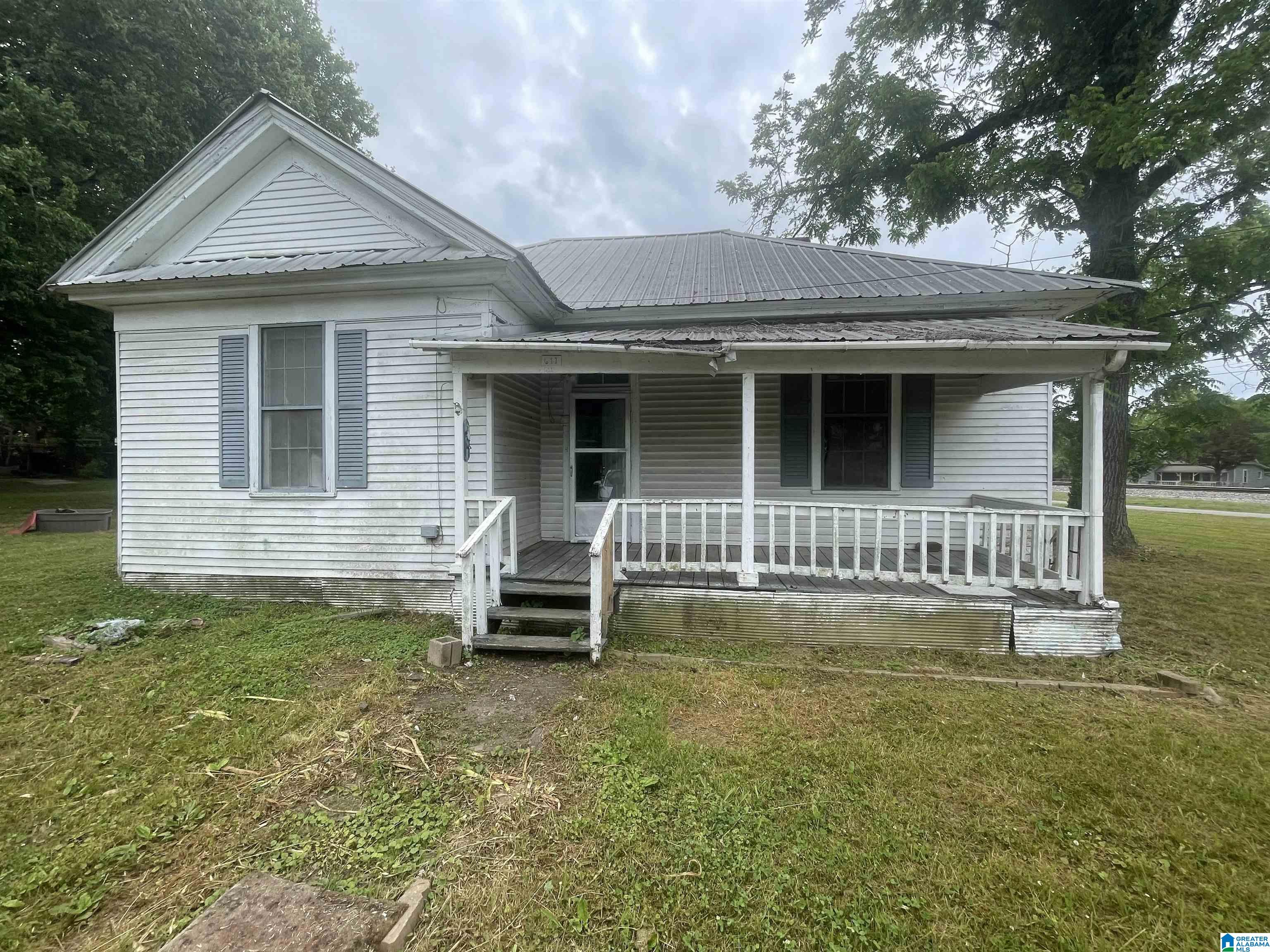 611 12th Avenue Southwest Alabaster, AL 35007 - Photo 1 of 9