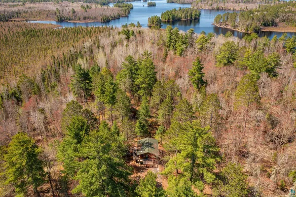 $285,000 | Xxxxx Xxxxx White Iron Lake, Ely, MN 55731