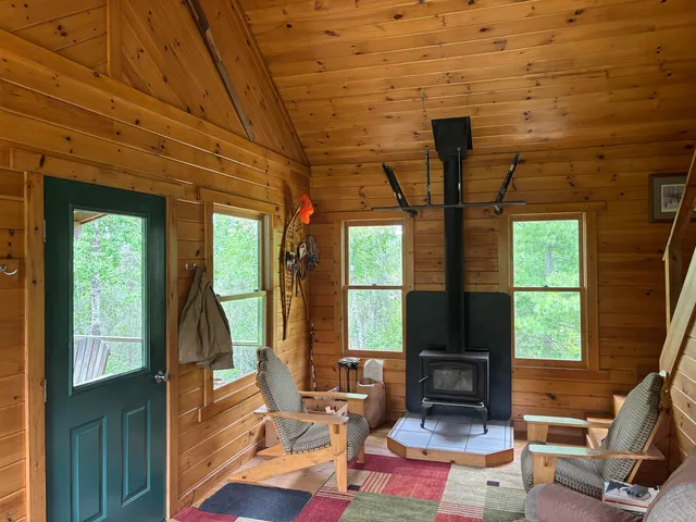 $299,000 | Xxxxx Xxxxx White Iron Lake, Ely, MN 55731