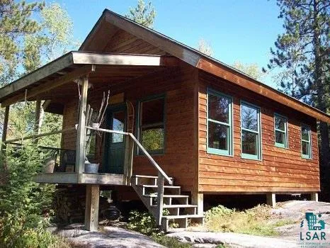 $285,000 | Xxxxx Xxxxx White Iron Lake, Ely, MN 55731