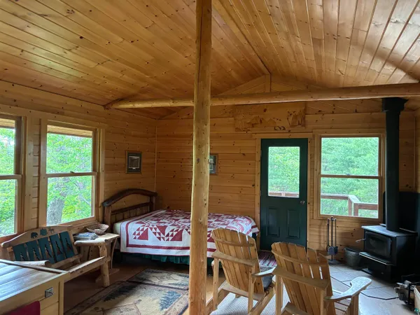 $285,000 | Xxxxx Xxxxx White Iron Lake, Ely, MN 55731