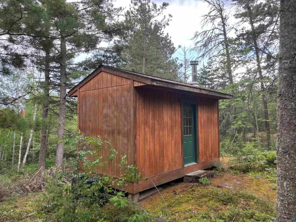 $285,000 | Xxxxx Xxxxx White Iron Lake, Ely, MN 55731