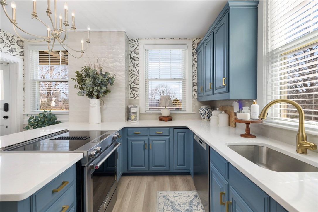 144 Woodland Road Woonsocket, RI 02895 - Photo 12 of 50