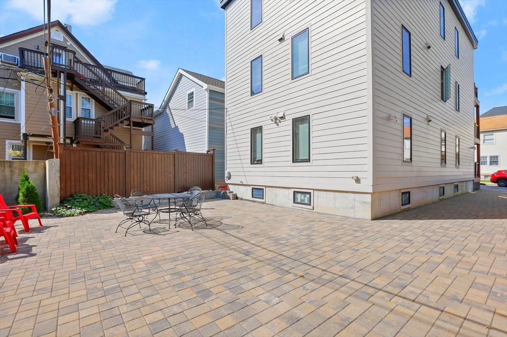 42 Dennis Street, Unit 3 Boston, MA 02119 - Photo 18 of 19