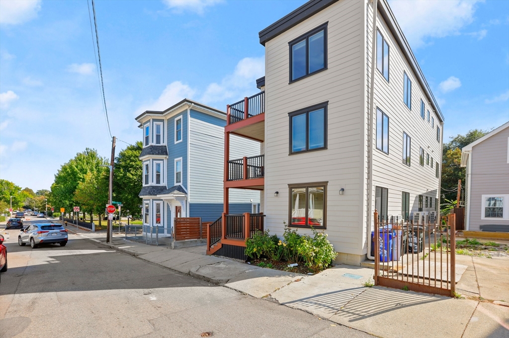 42 Dennis Street, Unit 3 Boston, MA 02119 - Photo 19 of 19