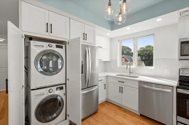 $3,200 | 42 Dennis Street, Unit 3, Boston, MA 02119