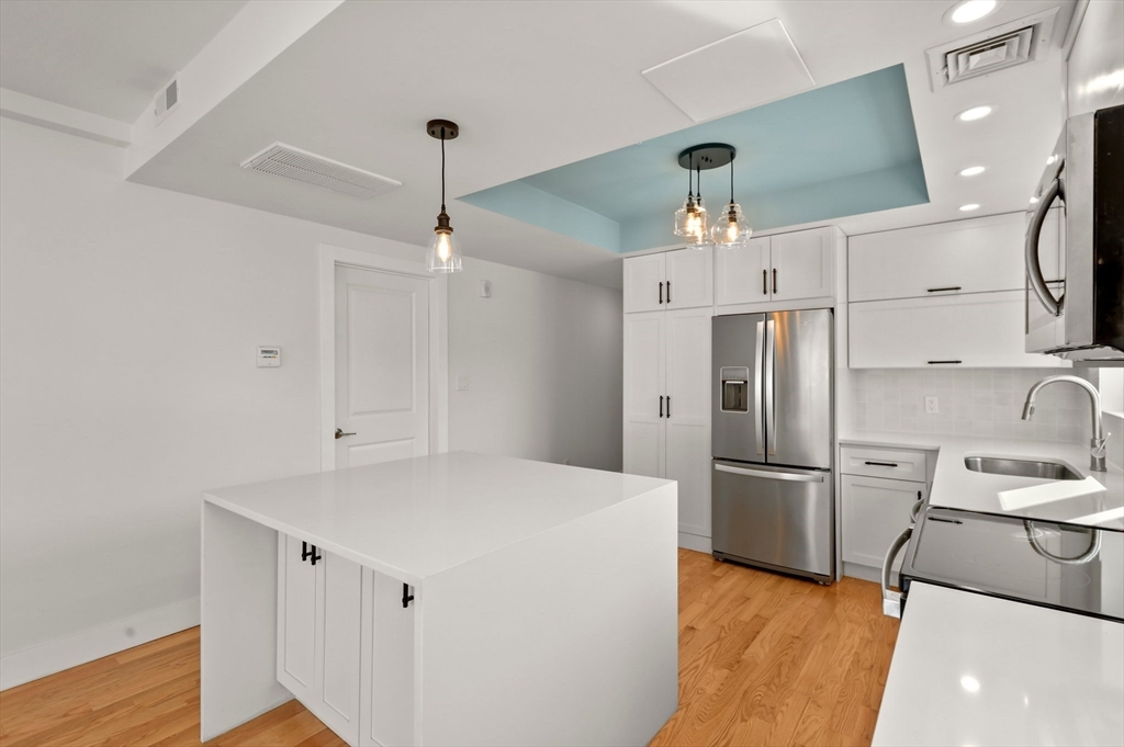 42 Dennis Street, Unit 3 Boston, MA 02119 - Photo 5 of 19