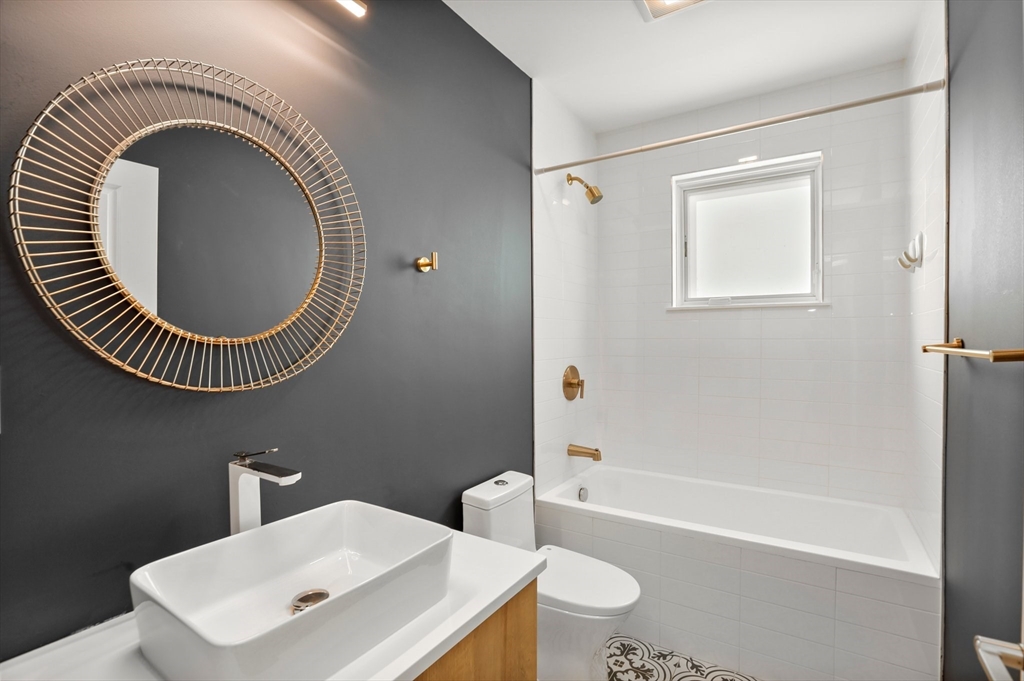 42 Dennis Street, Unit 3 Boston, MA 02119 - Photo 10 of 19