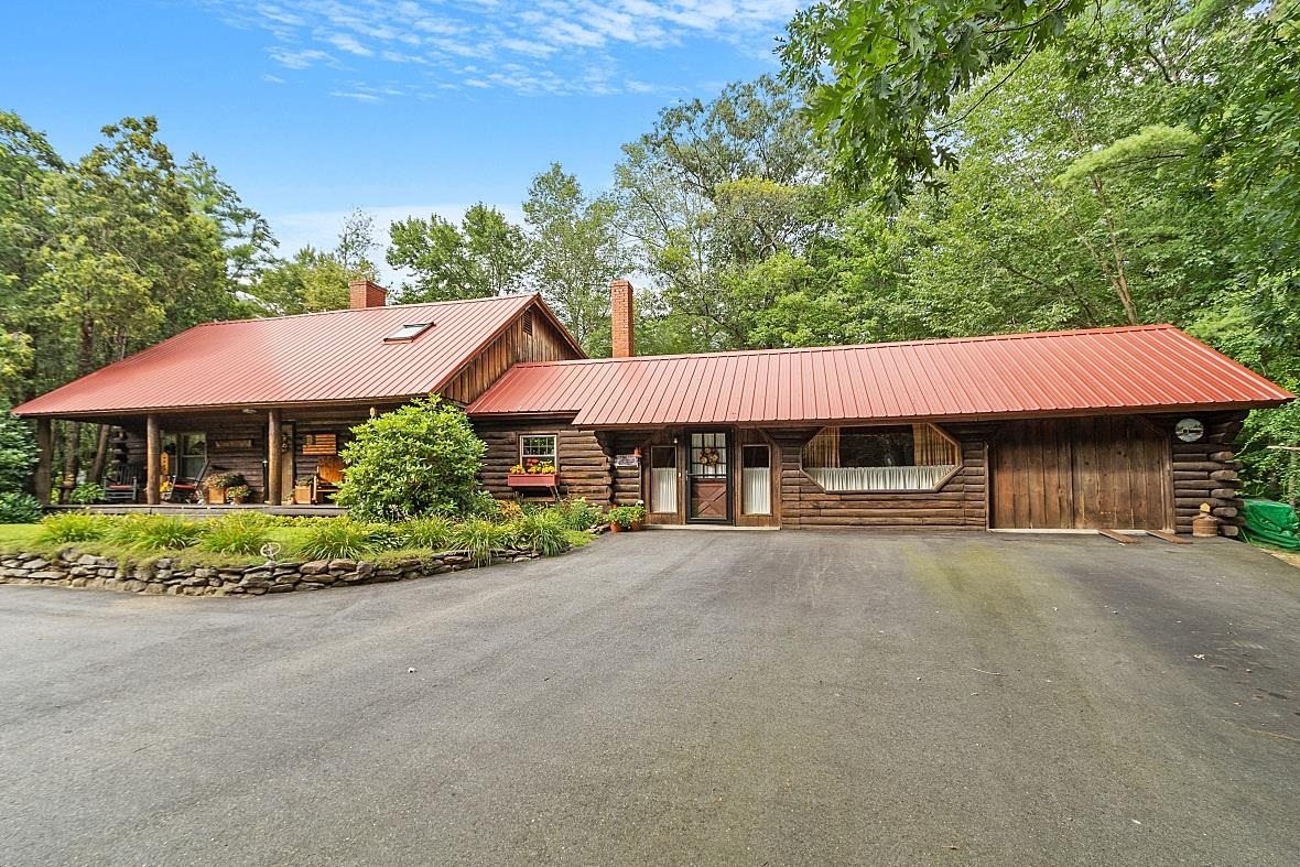 113 Stage Road Nottingham, NH 03290 - Photo 1 of 39