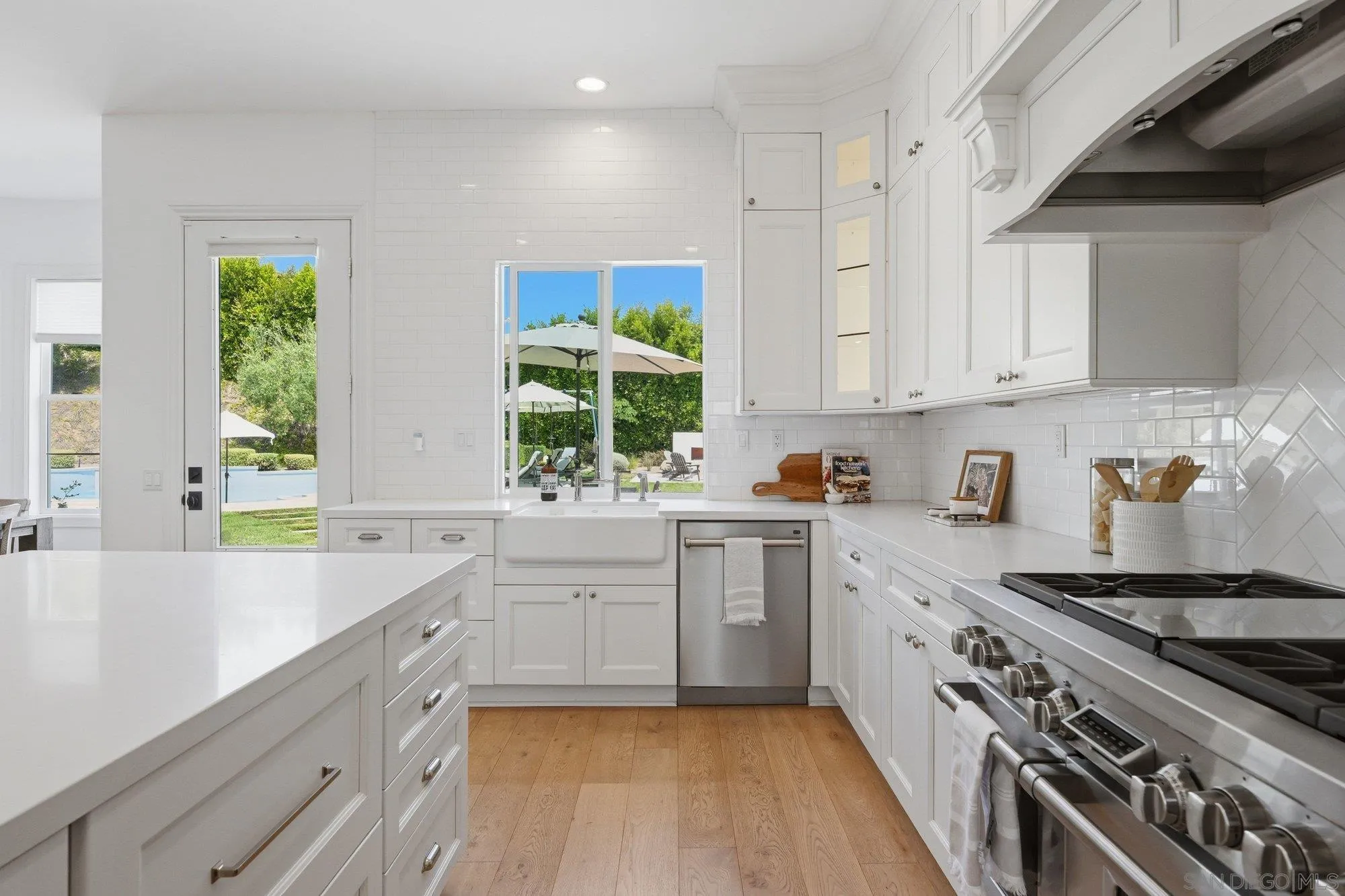 855 Stratford Knoll Encinitas, CA 92024 - Photo 19 of 74