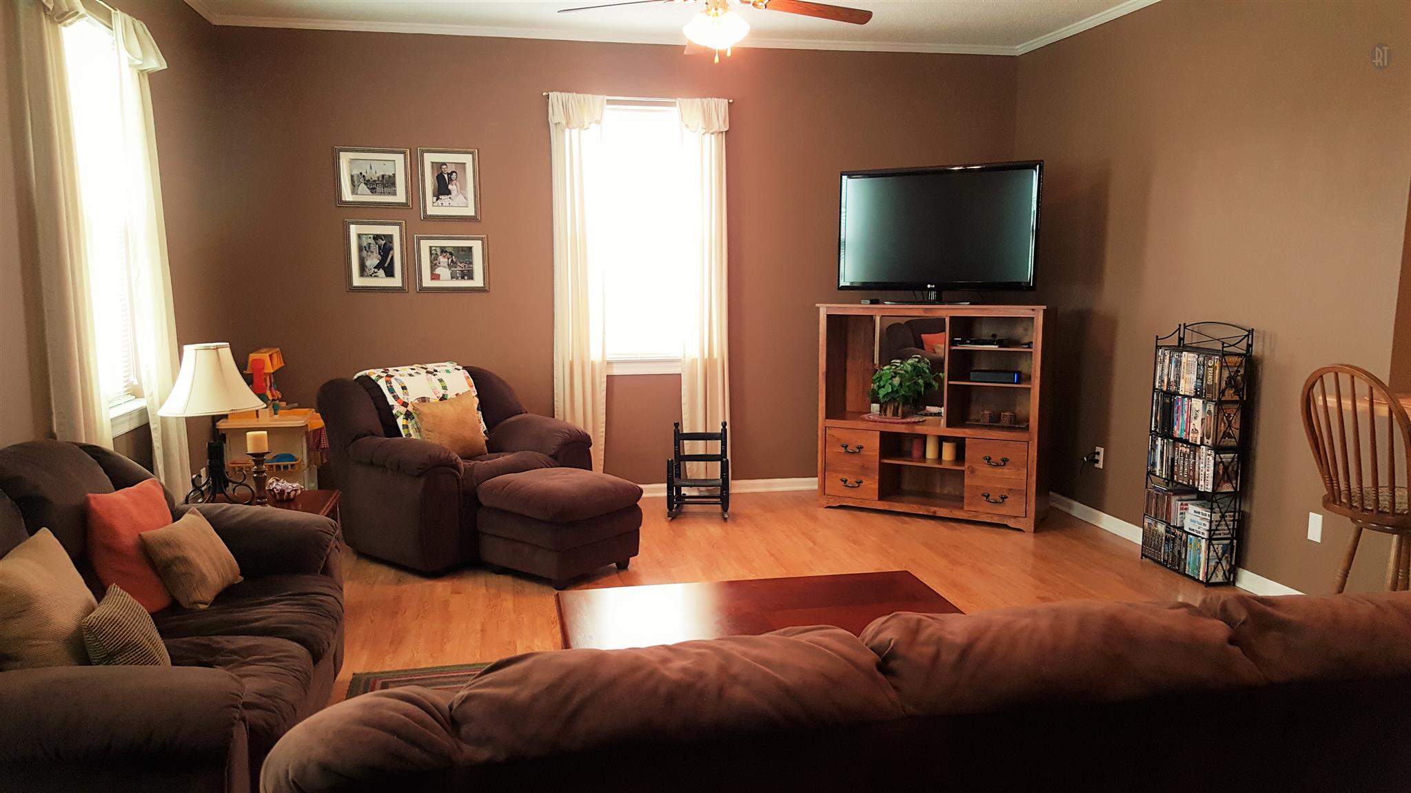Family room right off the back of the home, plenty of natural light brand new wall heat/air unit with wall temp control. Room for entertaining and lots of natural light.