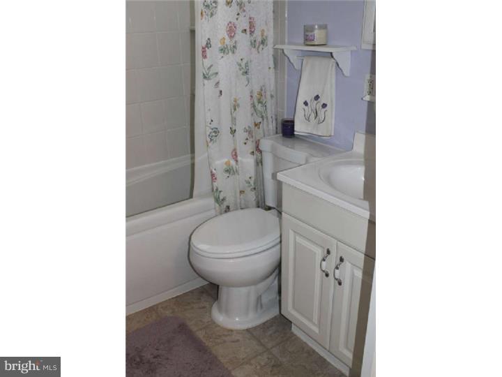 28 Churchill Road Cherry Hill, NJ 08034 - Photo 14 of 22 Bathroom