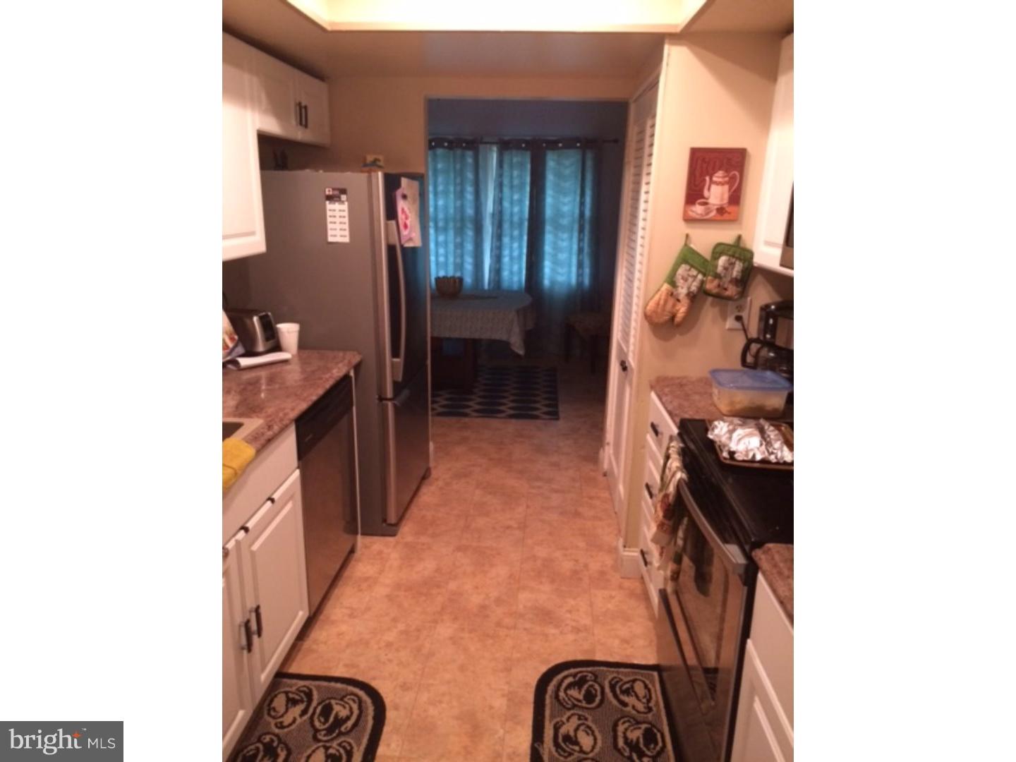 22 Roxborough Place Willingboro, NJ 08046 - Photo 3 of 7