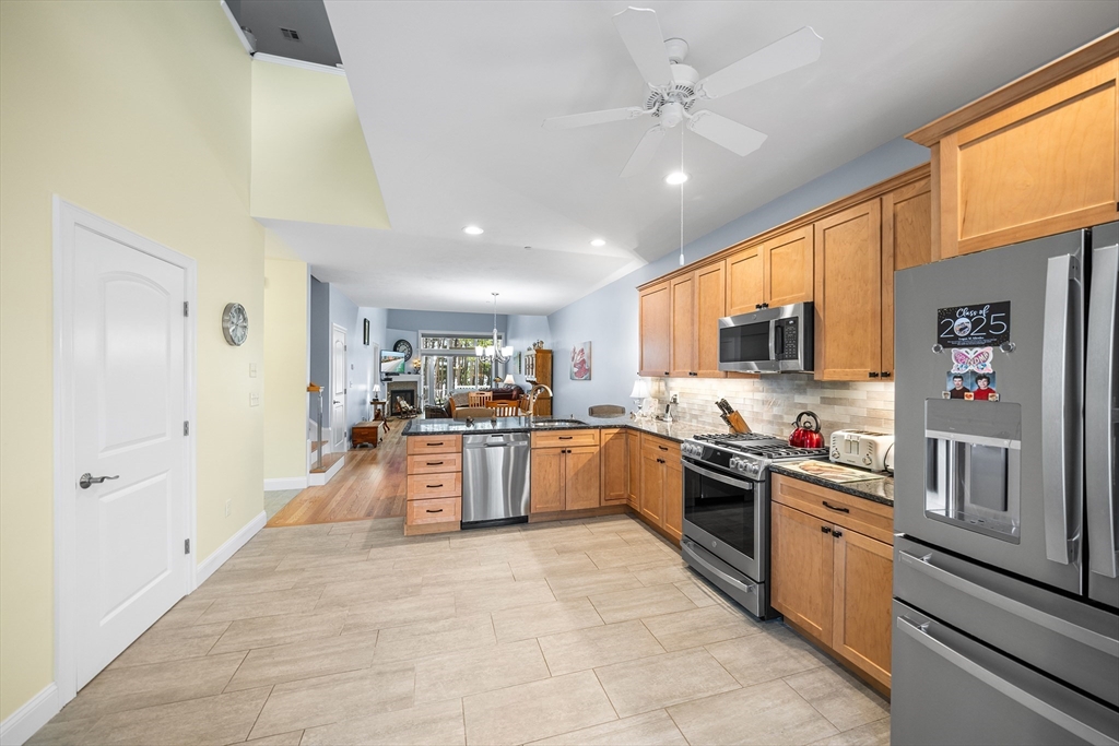 19 Pine Ridge Way, Unit 19 Carver, MA 02330 - Photo 4 of 27 Gallery Image 4