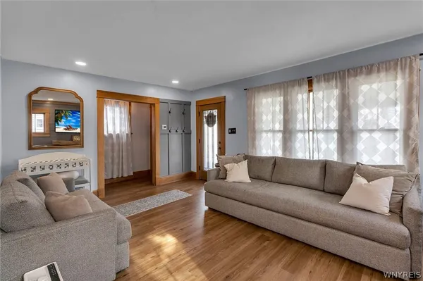 $279,900 | 268 Shepard Avenue, Tonawanda, NY 14217