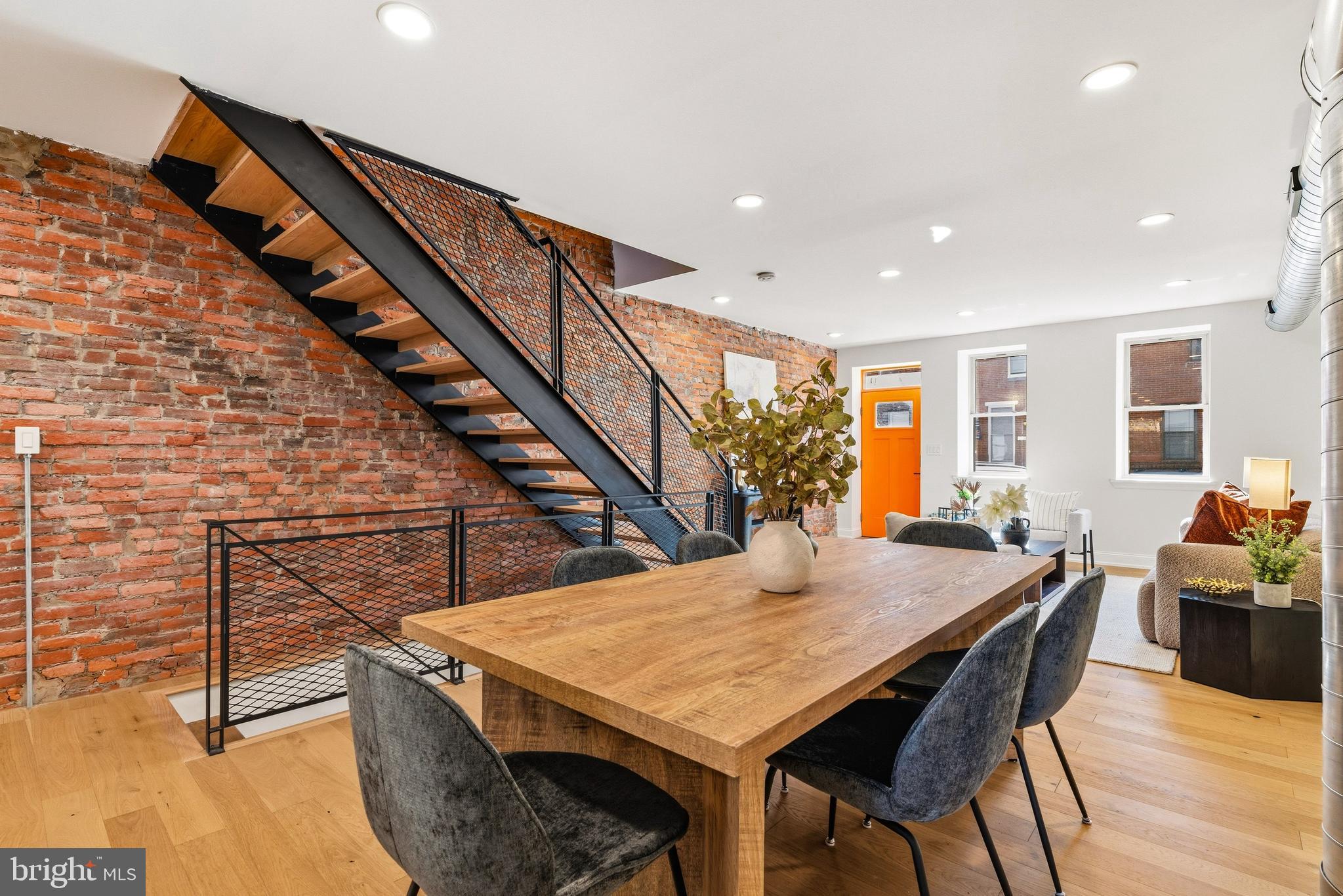 1906 South 10th Street Philadelphia, PA 19148 - Photo 3 of 51