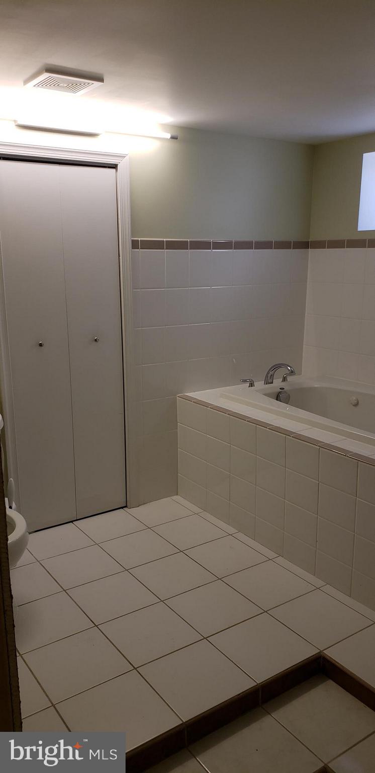 9435 Ardwick Ardmore Road Springdale, MD 20706 - Photo 13 of 23 Gallery Image 13