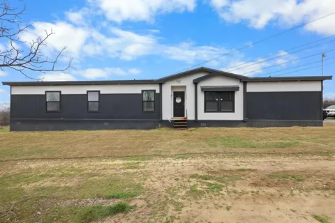 $550,000 | 1012 County Road 1180, Alvord, TX 76225