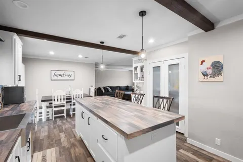 $550,000 | 1012 County Road 1180, Alvord, TX 76225